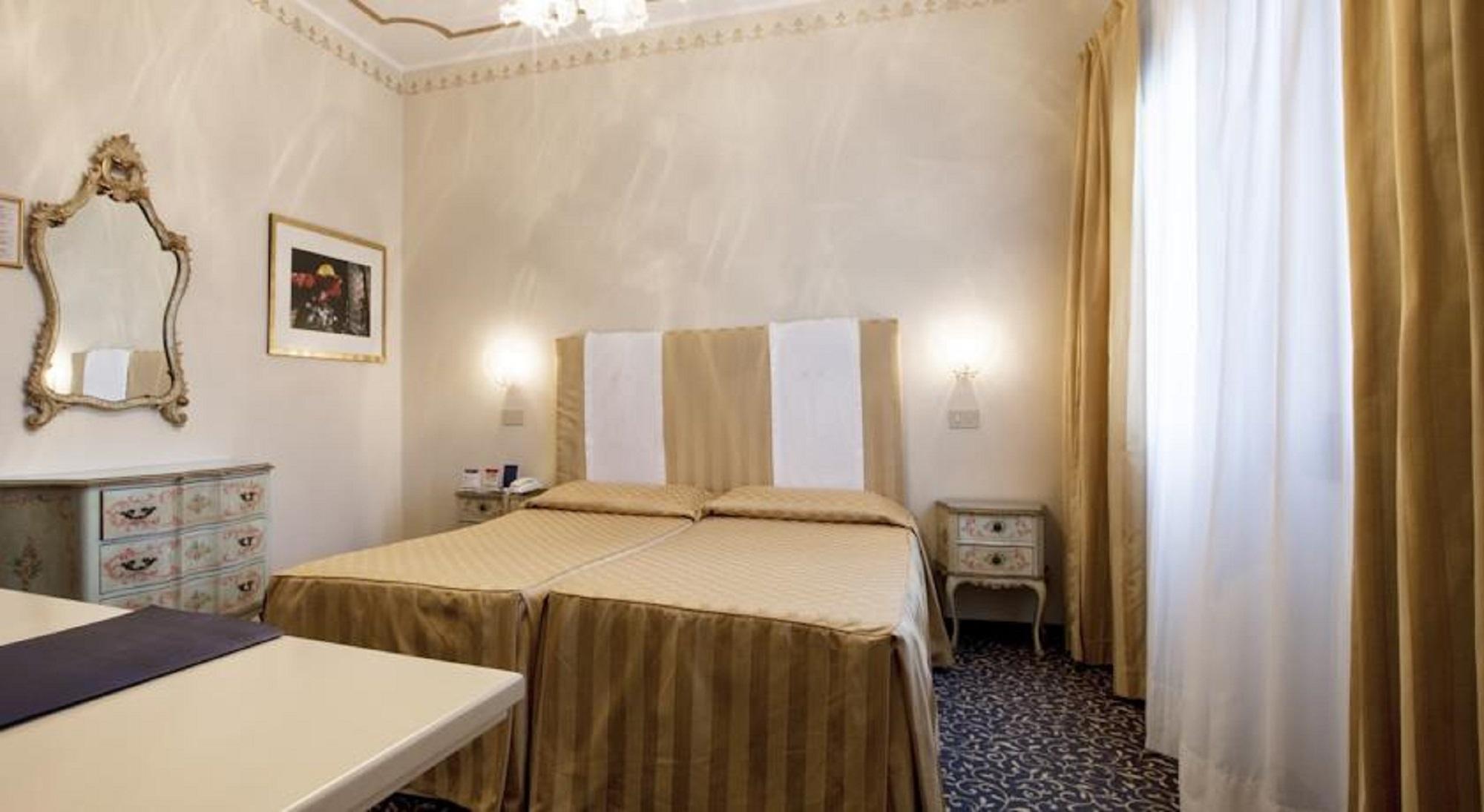 ホテル プリンチペ ヴェネツィア エクステリア 写真